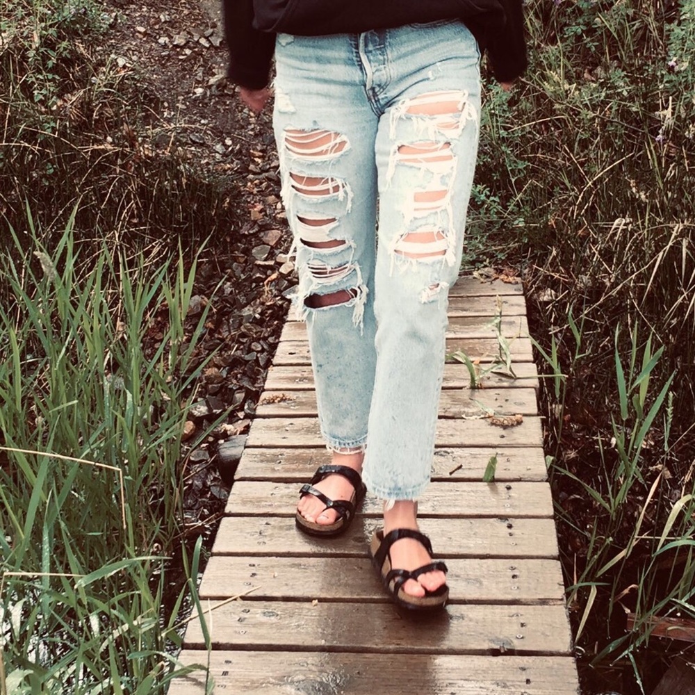 Ripped boufriend style Levi jeans